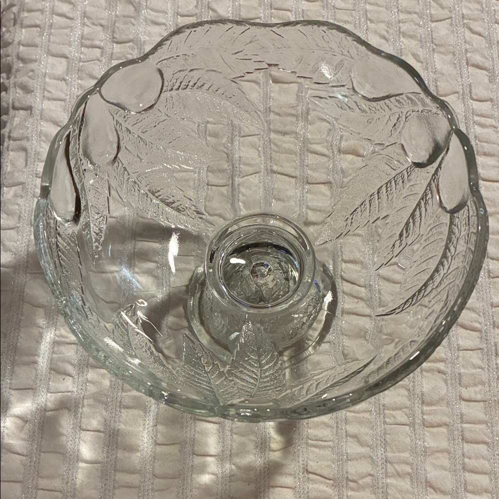 Vintage Telefloral 1985 Clear Glass Leaf Pattern Fruit Bowl